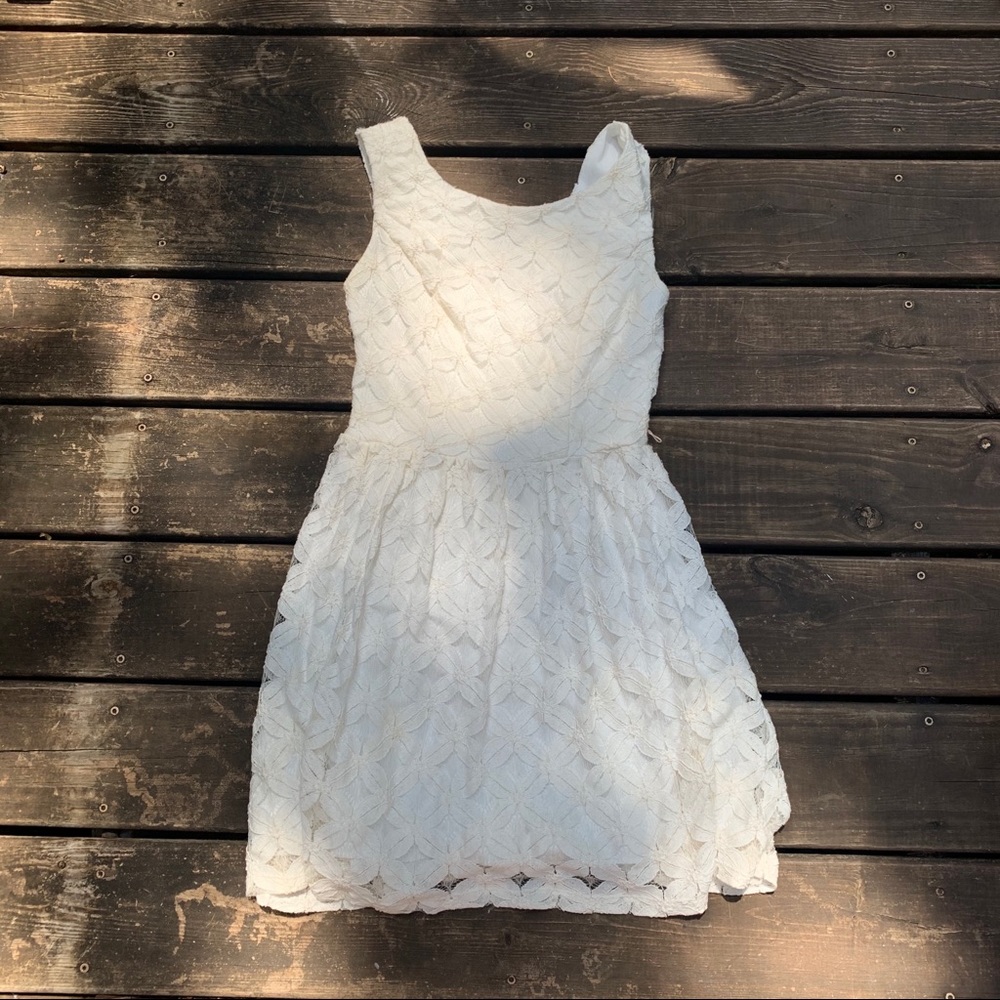 lace dress